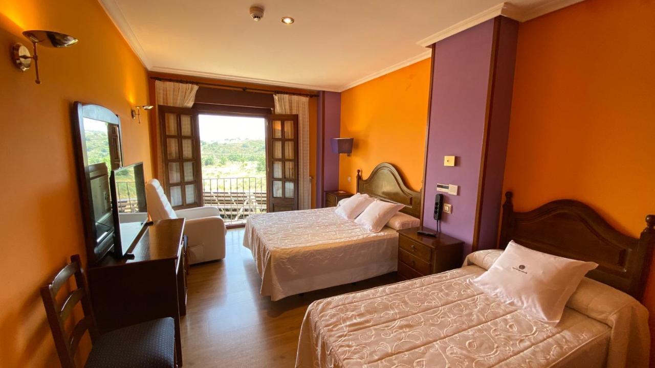 Tierra De Lobos Hotel Puebla de Sanabria Exterior foto
